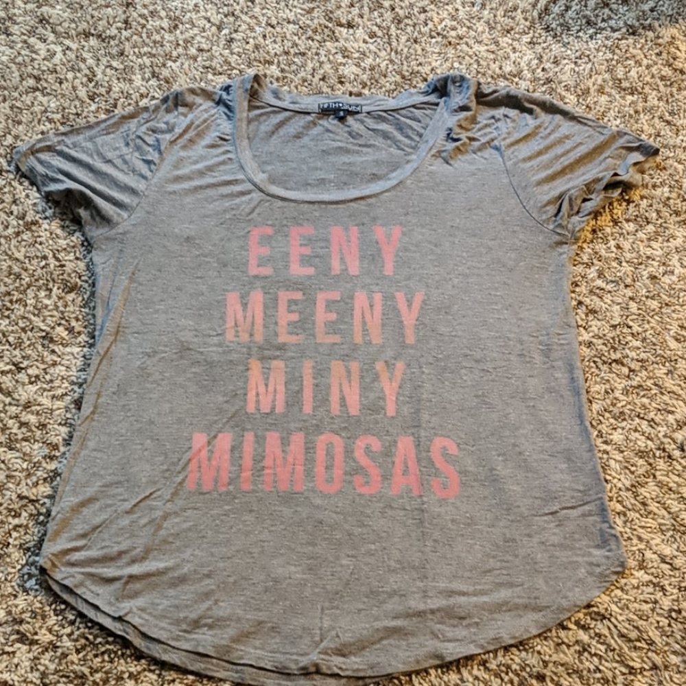 3/$10‼️Women's graphic tee